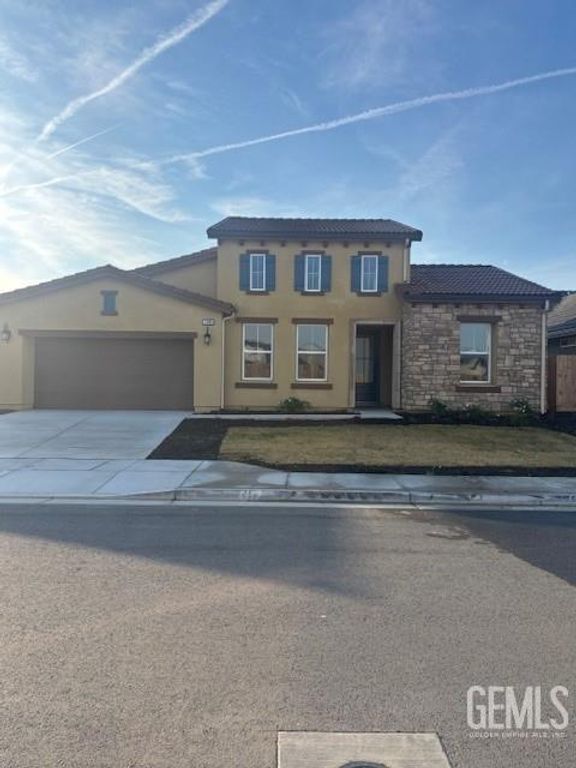 13005 Plum Hallow Avenue, Bakersfield, CA 93314