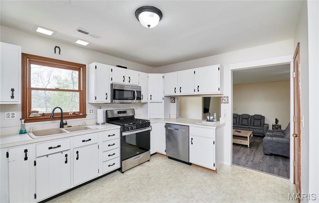 29086 State Highway Aa, Wright City, MO 63390