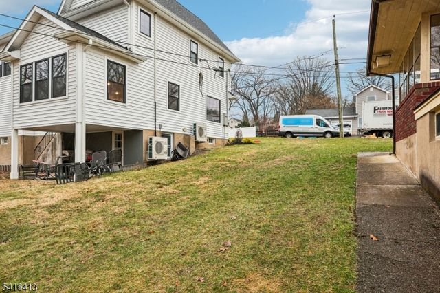 84 Squaw Brook Rd, North Haledon Boro, NJ 07508