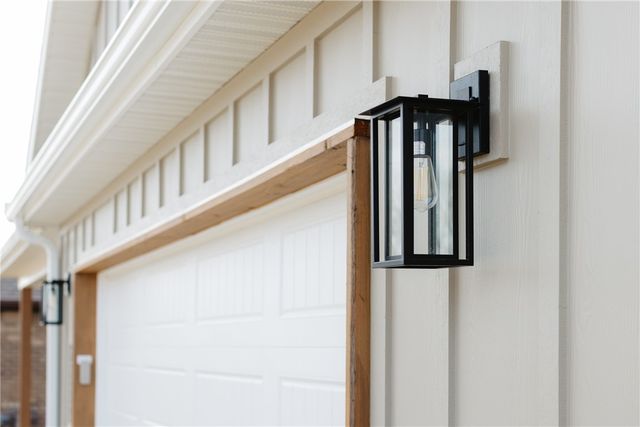 2302 N Presley Street, Siloam Springs, AR 72761