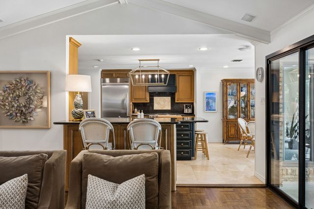 6929 Elmridge Drive, Dallas, TX 75240