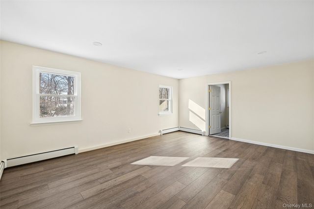 17 Montclair Street, Port Jefferson Station, NY 11776