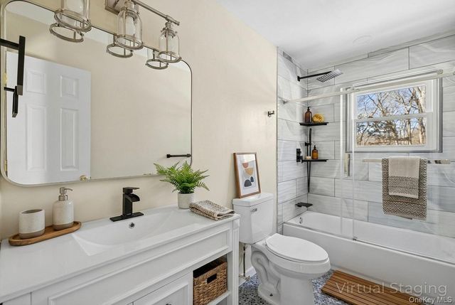 17 Montclair Street, Port Jefferson Station, NY 11776