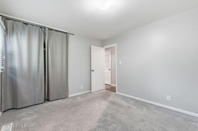 2501 Wyckford Way, Louisville, KY 40218
