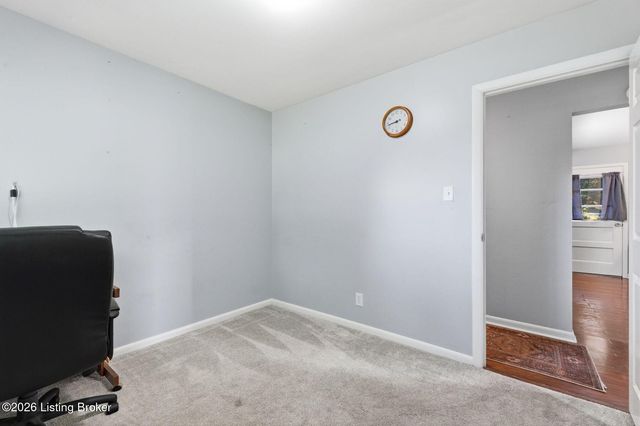 2501 Wyckford Way, Louisville, KY 40218
