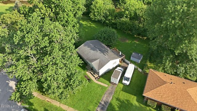 2501 Wyckford Way, Louisville, KY 40218
