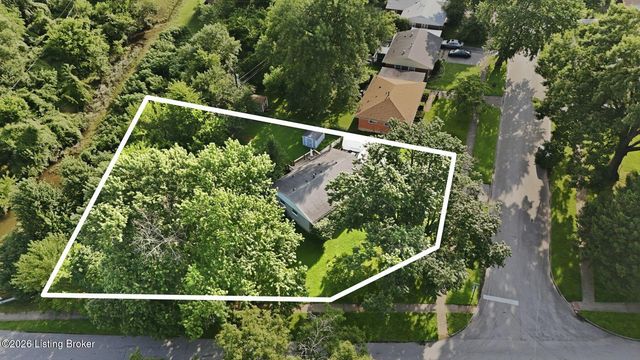 2501 Wyckford Way, Louisville, KY 40218