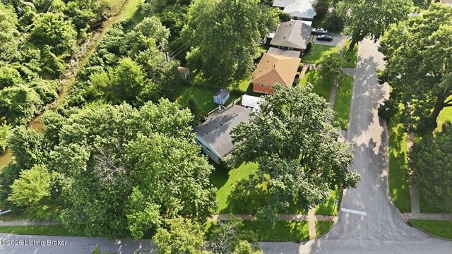 2501 Wyckford Way, Louisville, KY 40218