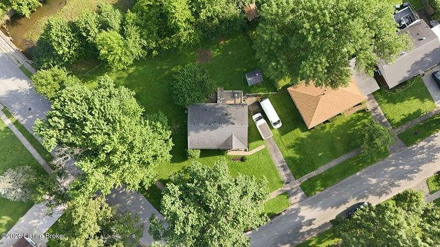 2501 Wyckford Way, Louisville, KY 40218