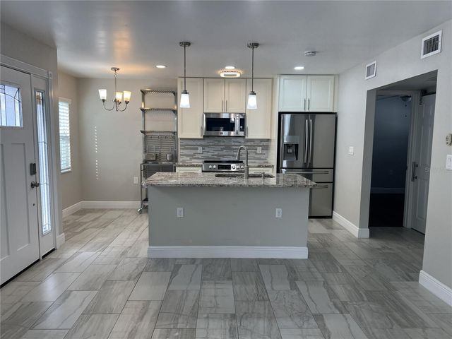 1742 8TH STREET, Sarasota, FL 34236