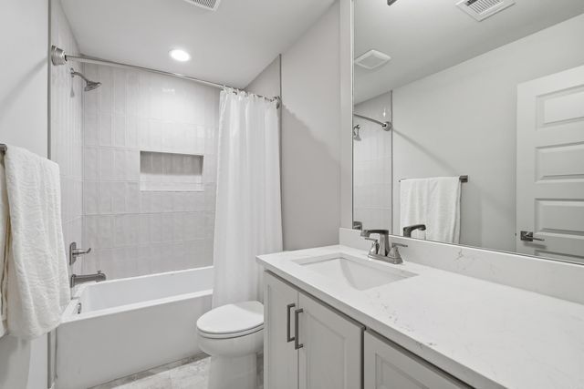 135 Woodlands Park Drive, Little Rock, AR 72211