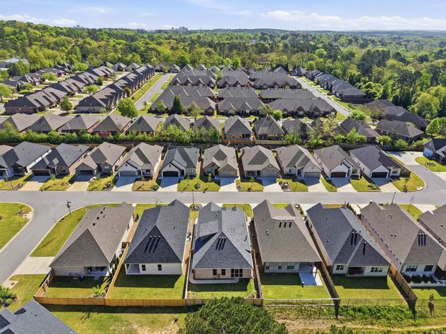 135 Woodlands Park Drive, Little Rock, AR 72211