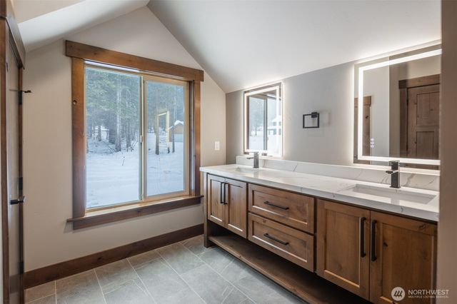108 Bitterroot Lane, Ronald, WA 98940
