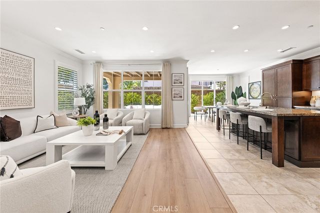121 Mangrove Banks, Irvine, CA 92620