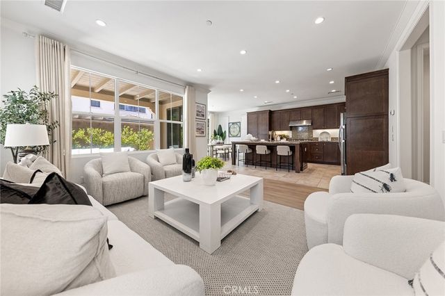 121 Mangrove Banks, Irvine, CA 92620