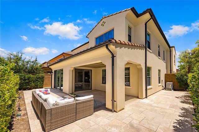 121 Mangrove Banks, Irvine, CA 92620