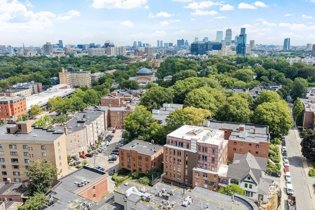 159 St Paul Street 1, Brookline, MA 02446