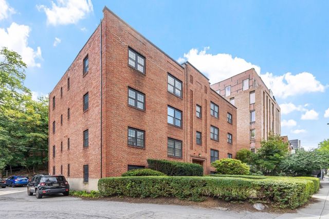 159 St Paul Street 1, Brookline, MA 02446