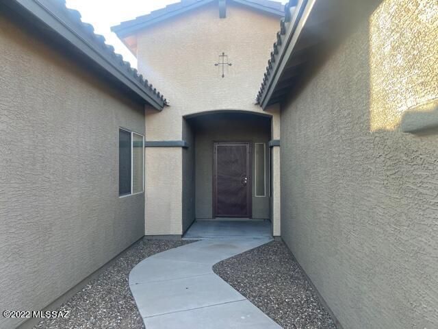 8152 N Wayward Star Drive, Tucson, AZ 85743