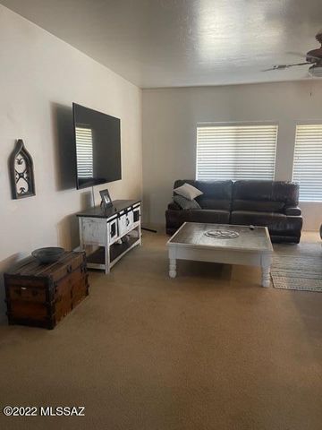 8152 N Wayward Star Drive, Tucson, AZ 85743