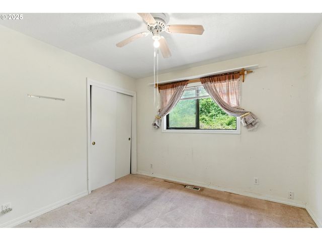 322 Ne 43RD Ave, Hillsboro, OR 97124