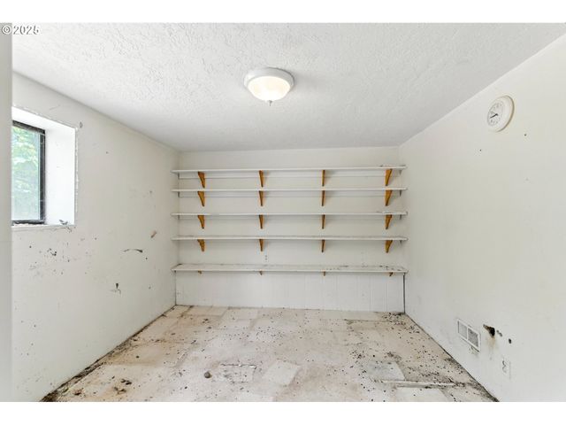 322 Ne 43RD Ave, Hillsboro, OR 97124