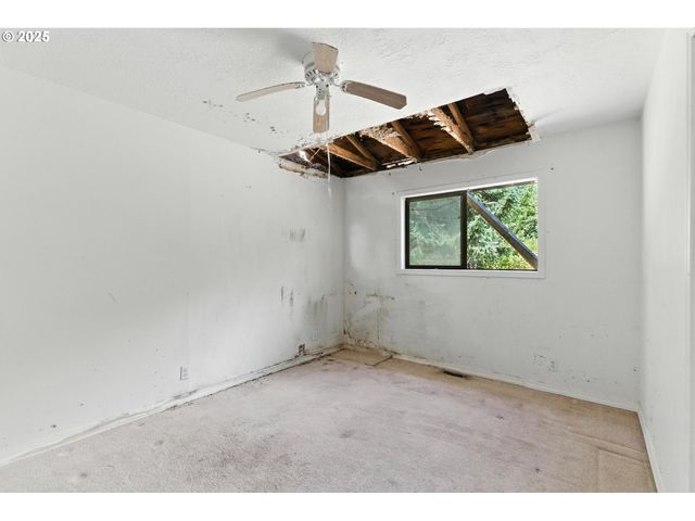 322 Ne 43RD Ave, Hillsboro, OR 97124