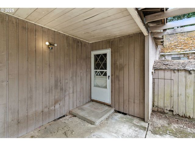 322 Ne 43RD Ave, Hillsboro, OR 97124
