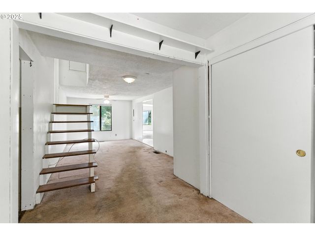 322 Ne 43RD Ave, Hillsboro, OR 97124