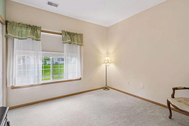 6889 Folkestone Road 711, Apple Valley, MN 55124