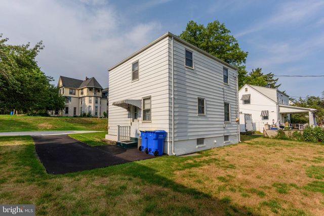 3755 MONTOUR ST, Harrisburg, PA 17111