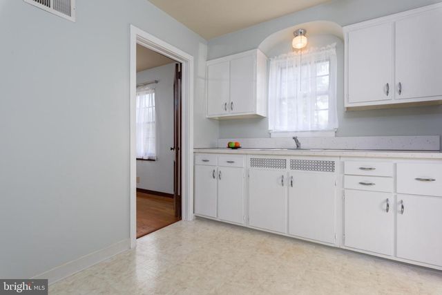 3755 MONTOUR ST, Harrisburg, PA 17111