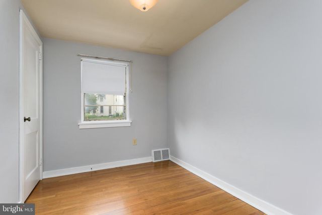 3755 MONTOUR ST, Harrisburg, PA 17111
