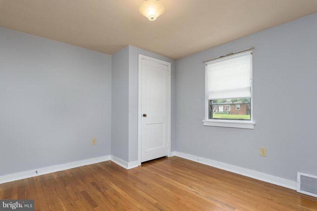 3755 MONTOUR ST, Harrisburg, PA 17111