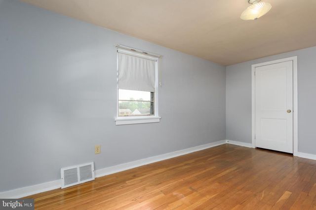 3755 MONTOUR ST, Harrisburg, PA 17111