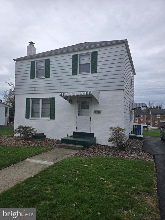 3755 MONTOUR ST, Harrisburg, PA 17111