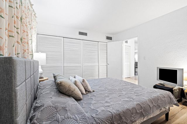 5201 NE 24th Terrace A-110, Fort Lauderdale, FL 33308