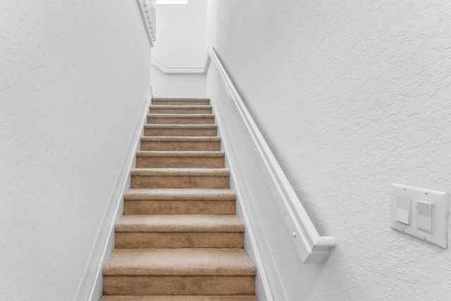 4931 Bonsai Circle 201, Palm Beach Gardens, FL 33418