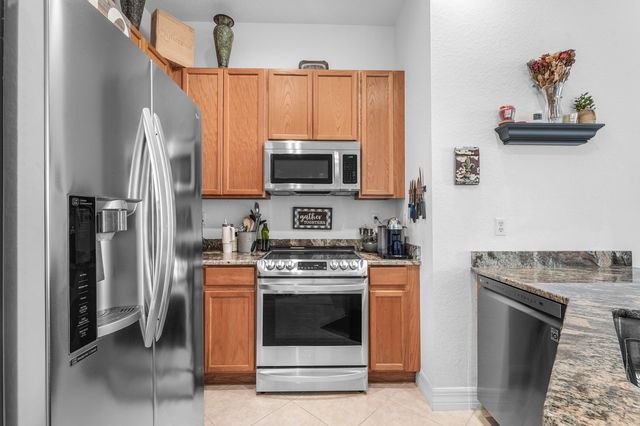 4931 Bonsai Circle 201, Palm Beach Gardens, FL 33418