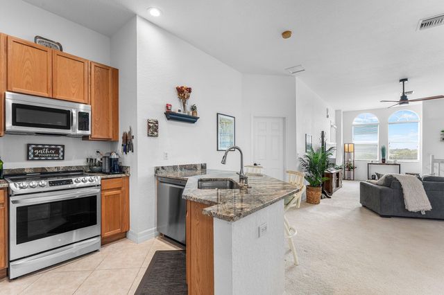 4931 Bonsai Circle 201, Palm Beach Gardens, FL 33418