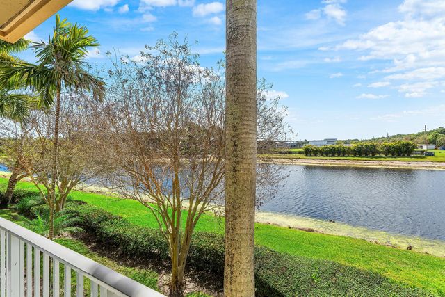 4931 Bonsai Circle 201, Palm Beach Gardens, FL 33418