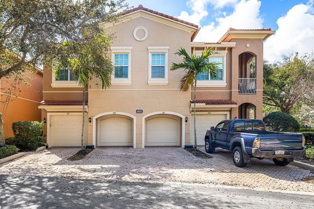4931 Bonsai Circle 201, Palm Beach Gardens, FL 33418
