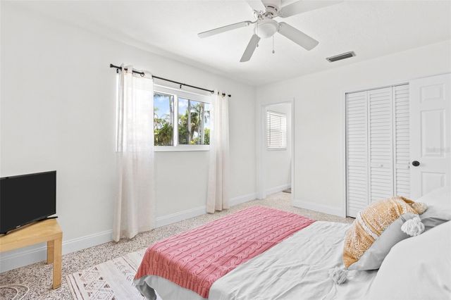 7950 CAUSEWAY BOULEVARD N, St Petersburg, FL 33707