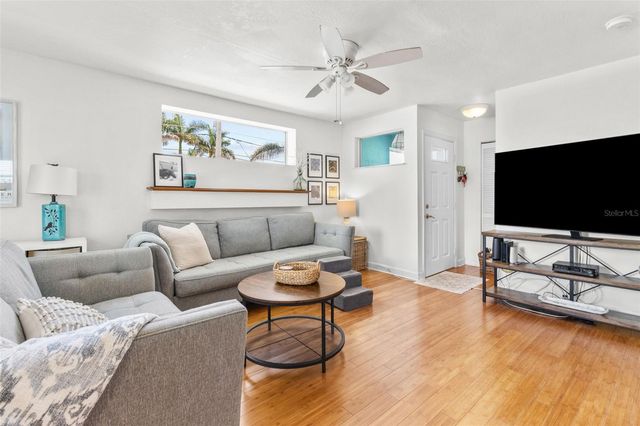 7950 CAUSEWAY BOULEVARD N, St Petersburg, FL 33707