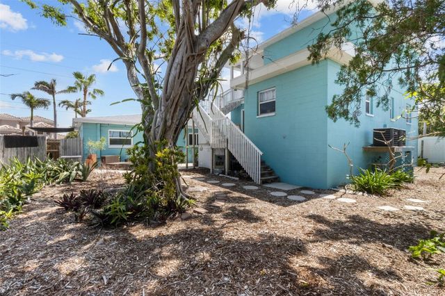 7950 CAUSEWAY BOULEVARD N, St Petersburg, FL 33707