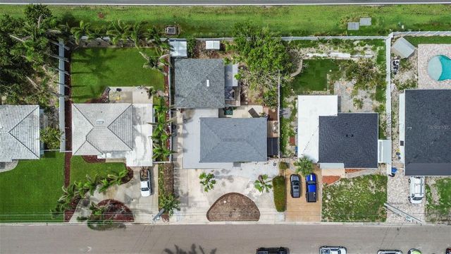 7950 CAUSEWAY BOULEVARD N, St Petersburg, FL 33707