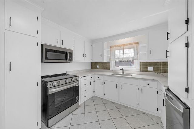 525 Winthrop St, Medford, MA 02155
