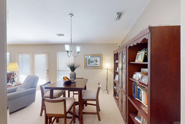 500 Pakis St Apt 2A, Hot Springs National Park, AR 71913