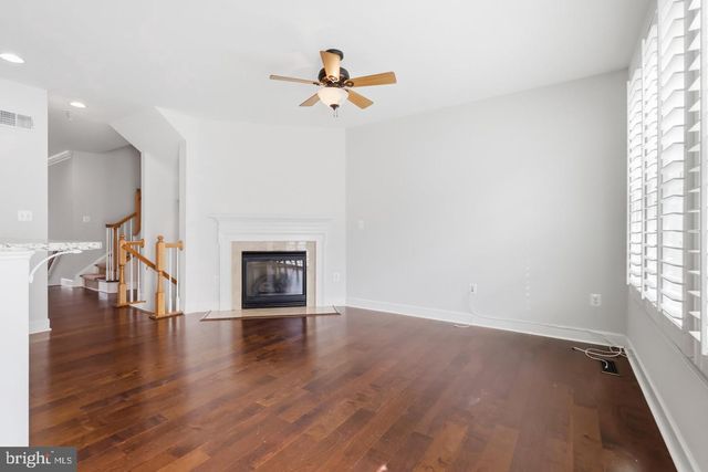 728 VESTAL ST, Woodbridge, VA 22191