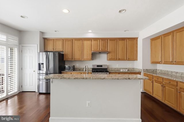 728 VESTAL ST, Woodbridge, VA 22191